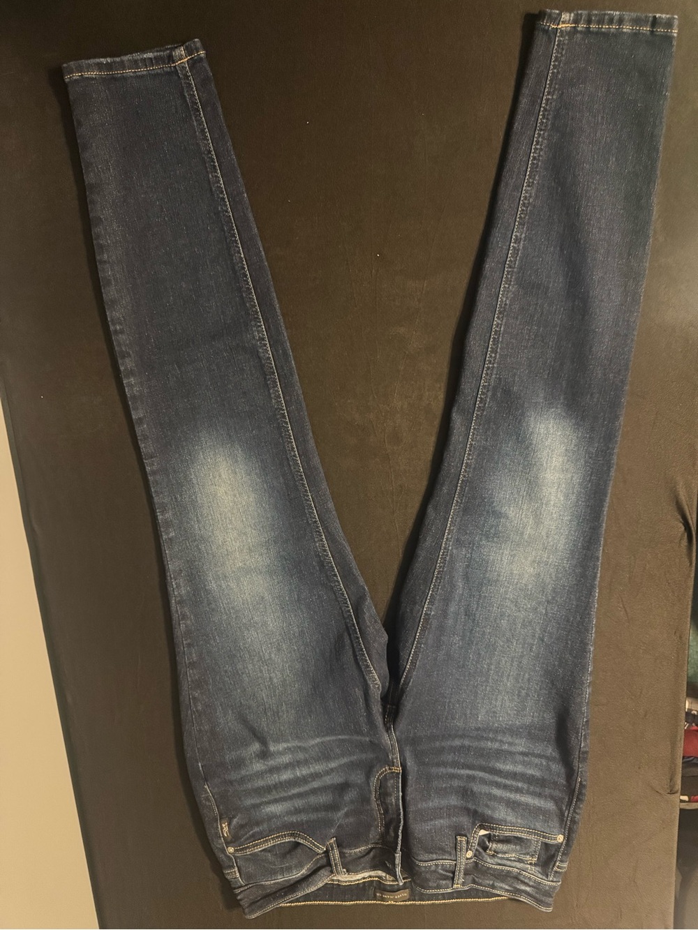 Silver Jeans Women's Skinny Jeans in Dark Blue with Faded Detail